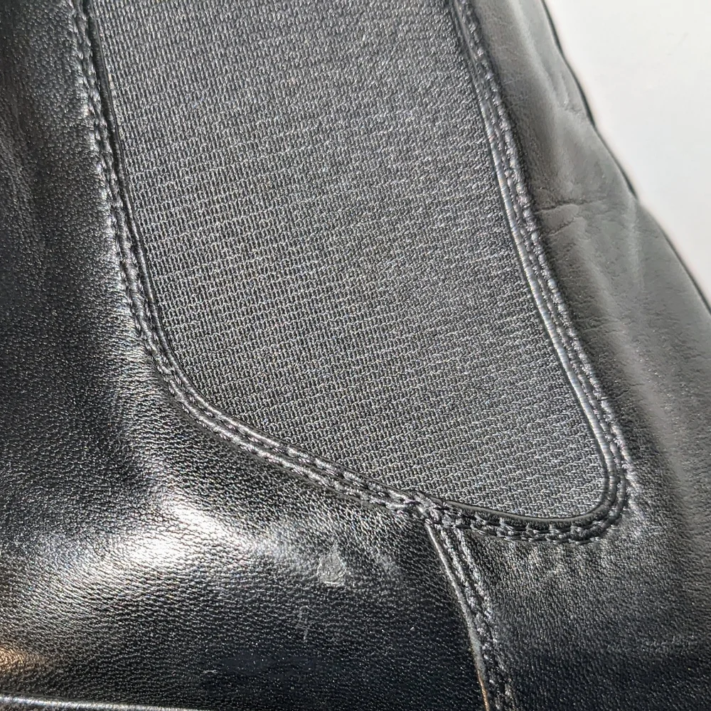 Luciano Padovan Black Heeled Booties Size 39